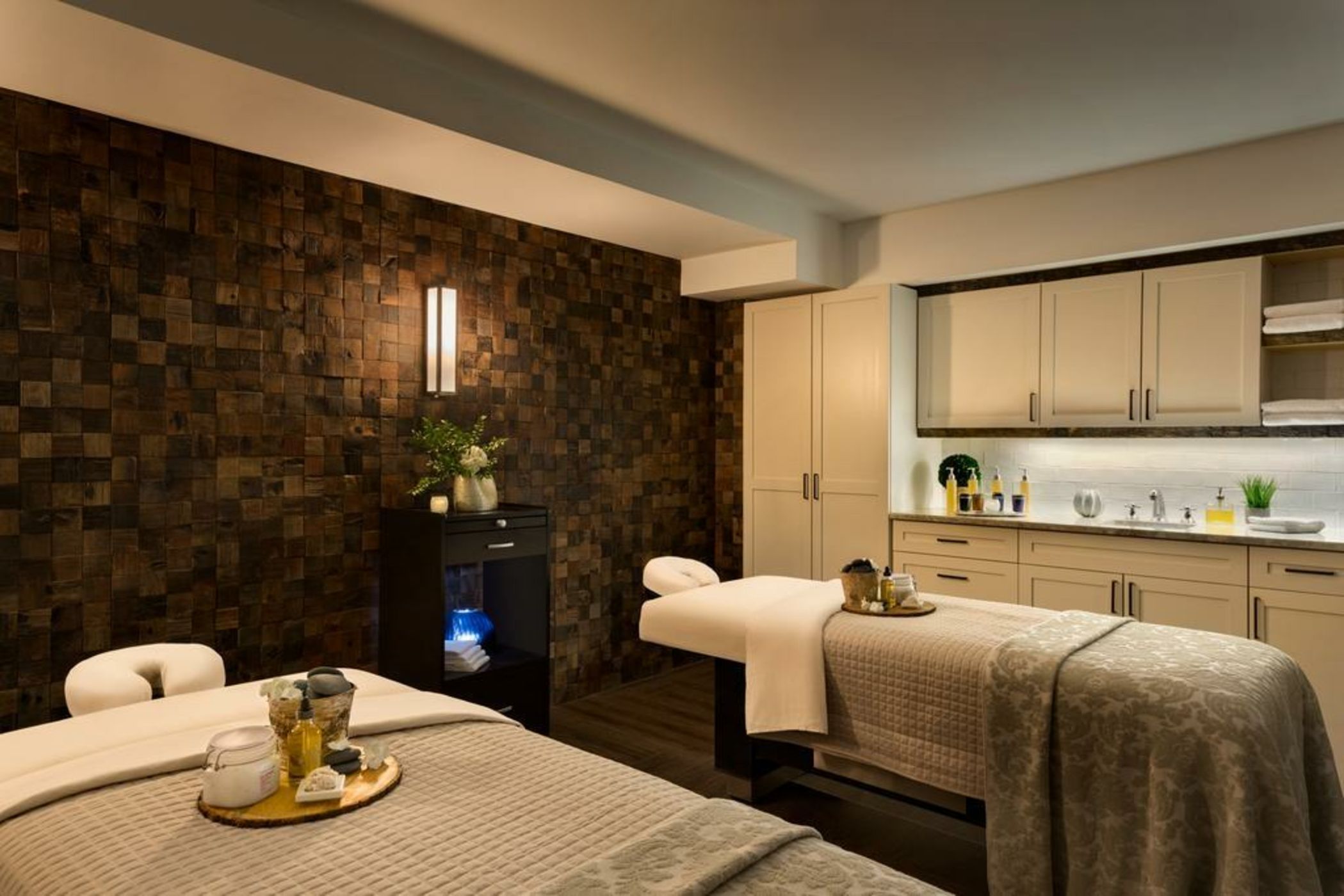 Hotel Saranac, Curio Collection By Hilton