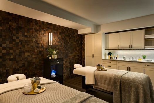 Hotel Saranac, Curio Collection By Hilton