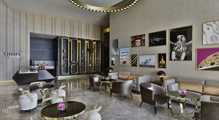 AlRayyan Hotel Doha, Curio Collection by Hilton