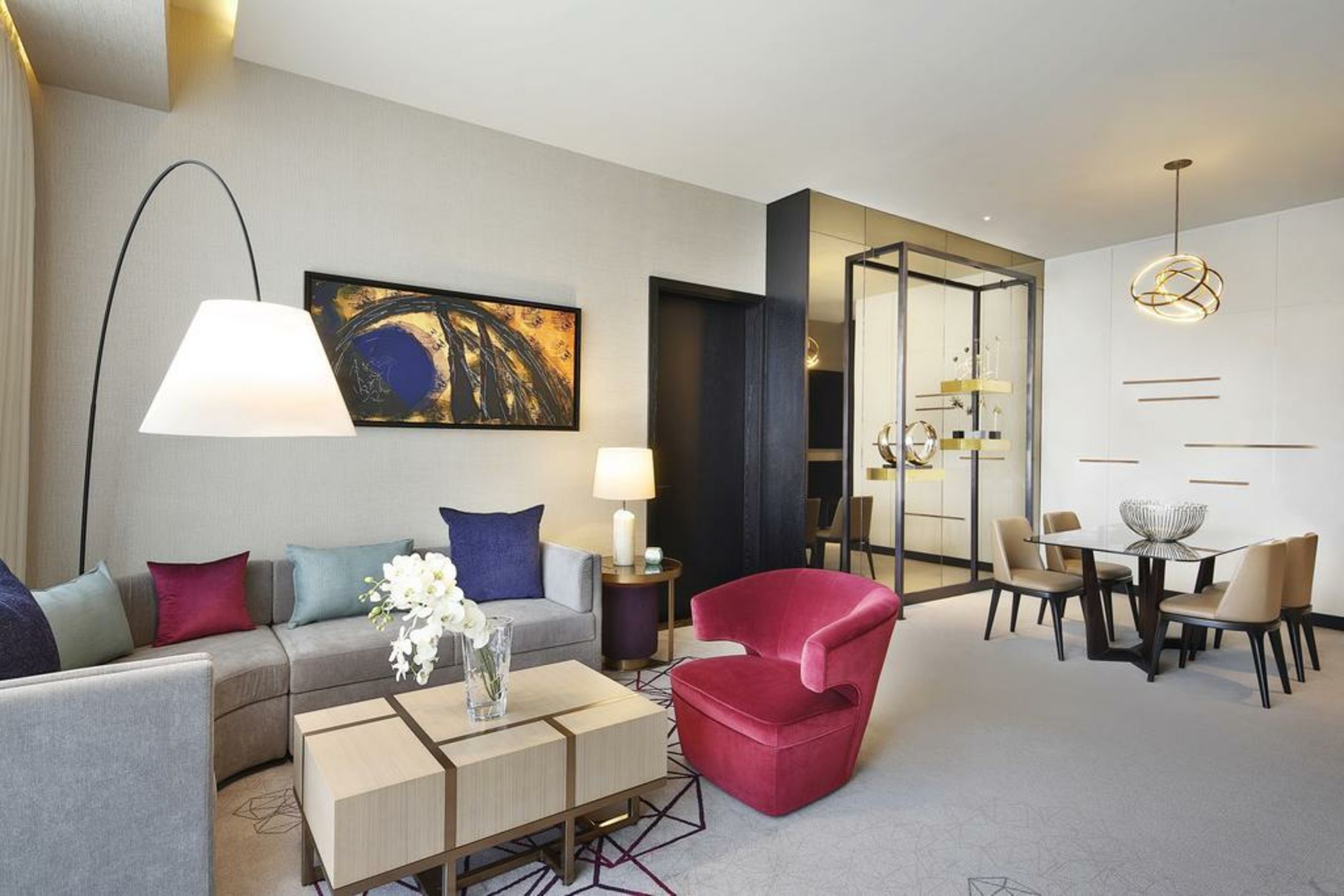 AlRayyan Hotel Doha, Curio Collection by Hilton