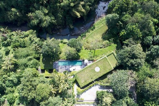 Villa Chameleon