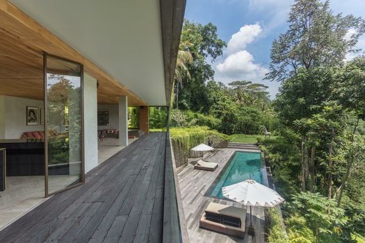 Villa Chameleon