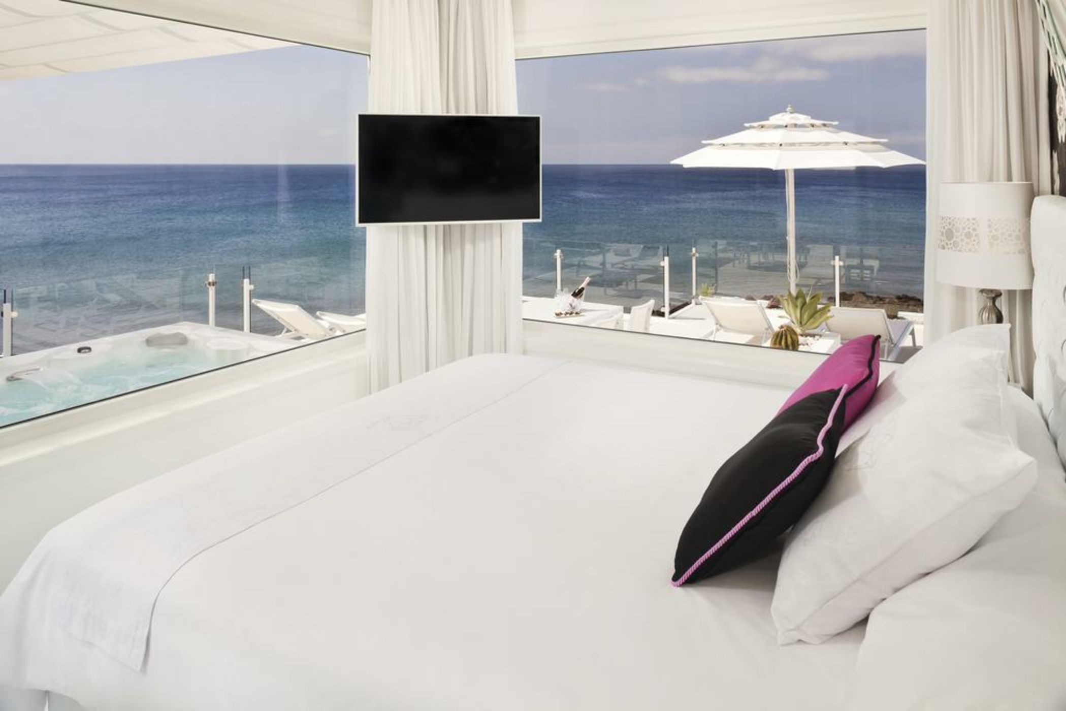 Lani's Suites de Luxe - Adults Only
