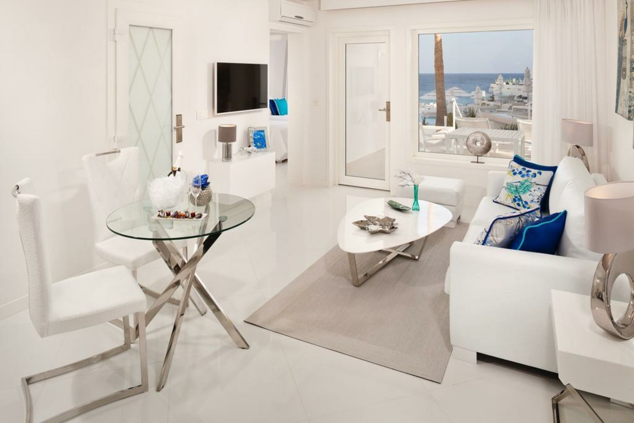 Lani's Suites de Luxe - Adults Only