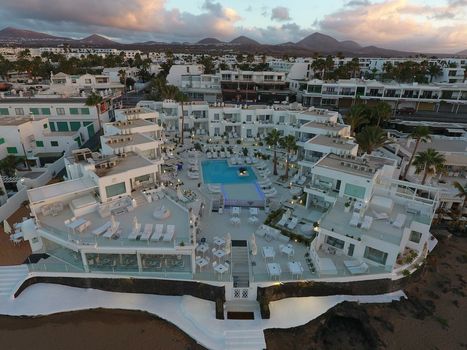 Lani's Suites de Luxe - Adults Only
