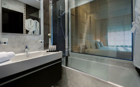 ADAM Hotel Suites