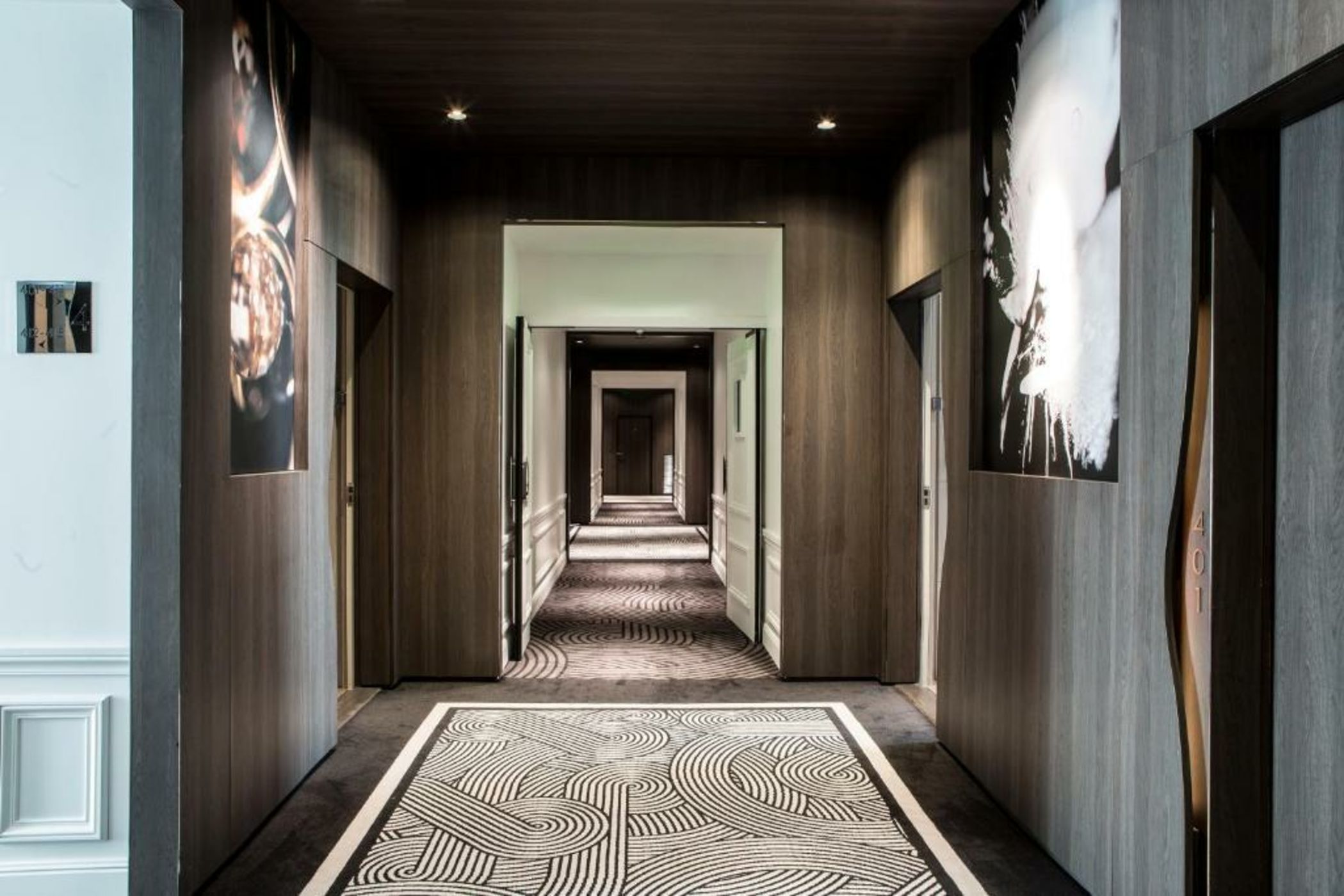 La Clef Champs-Élysées Paris by The Crest Collection