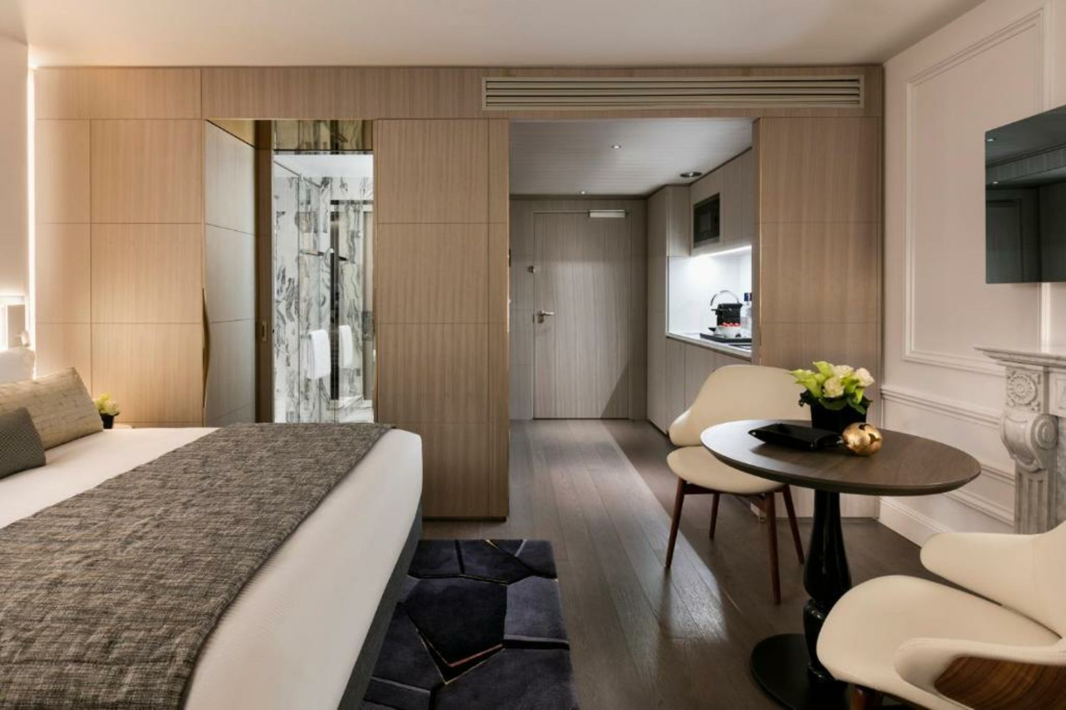 La Clef Champs-Élysées Paris by The Crest Collection