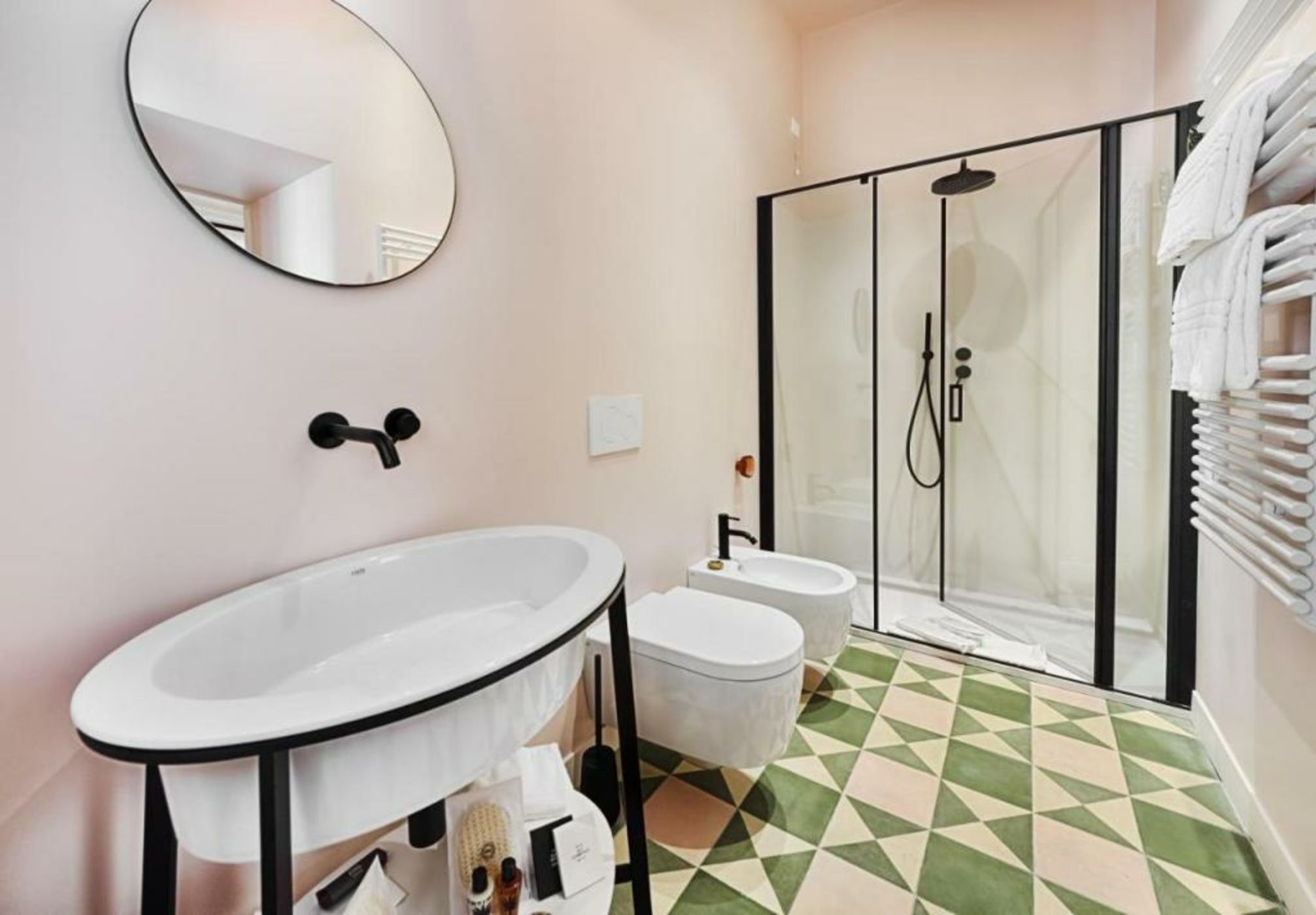 a.d. 1768 Boutique Hotel