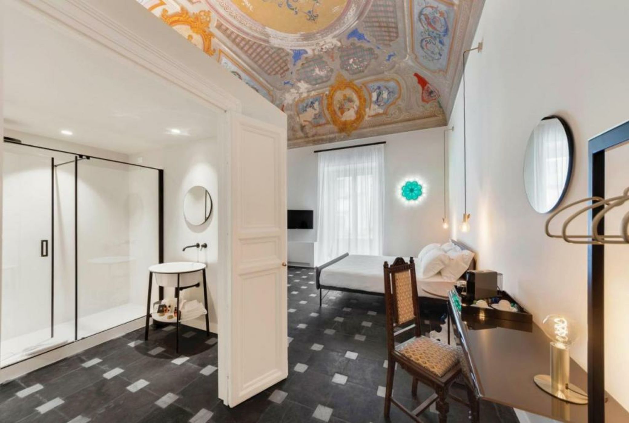 a.d. 1768 Boutique Hotel