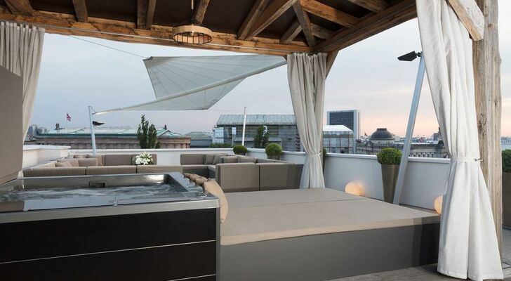 MONBIJOU PENTHOUSE by Suite.030 high class apartments