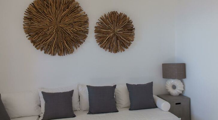 Astarte Luxury Apartments