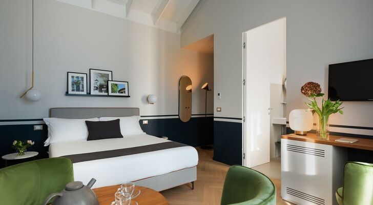 Velvet Grey Boutique Hotel