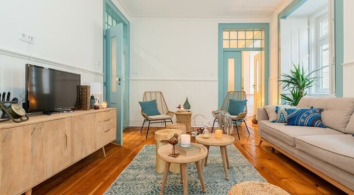 Blue & Bright Apartment in Baixa