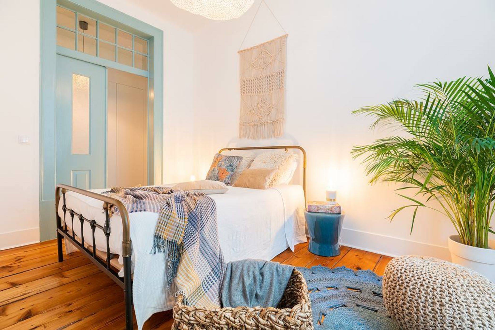 Blue & Bright Apartment in Baixa