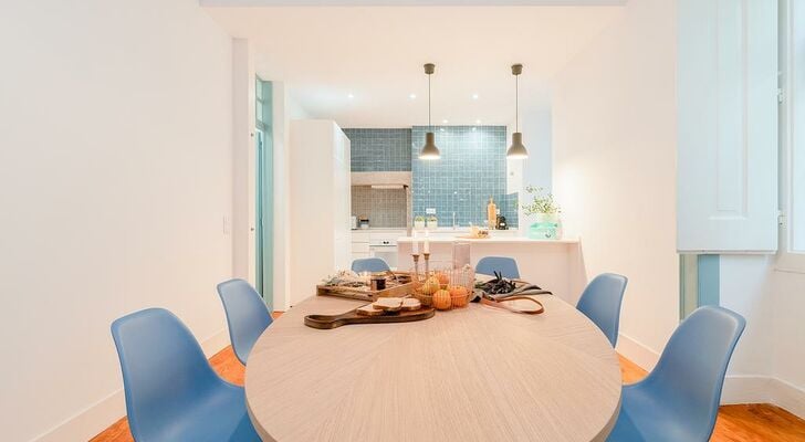 Blue & Bright Apartment in Baixa