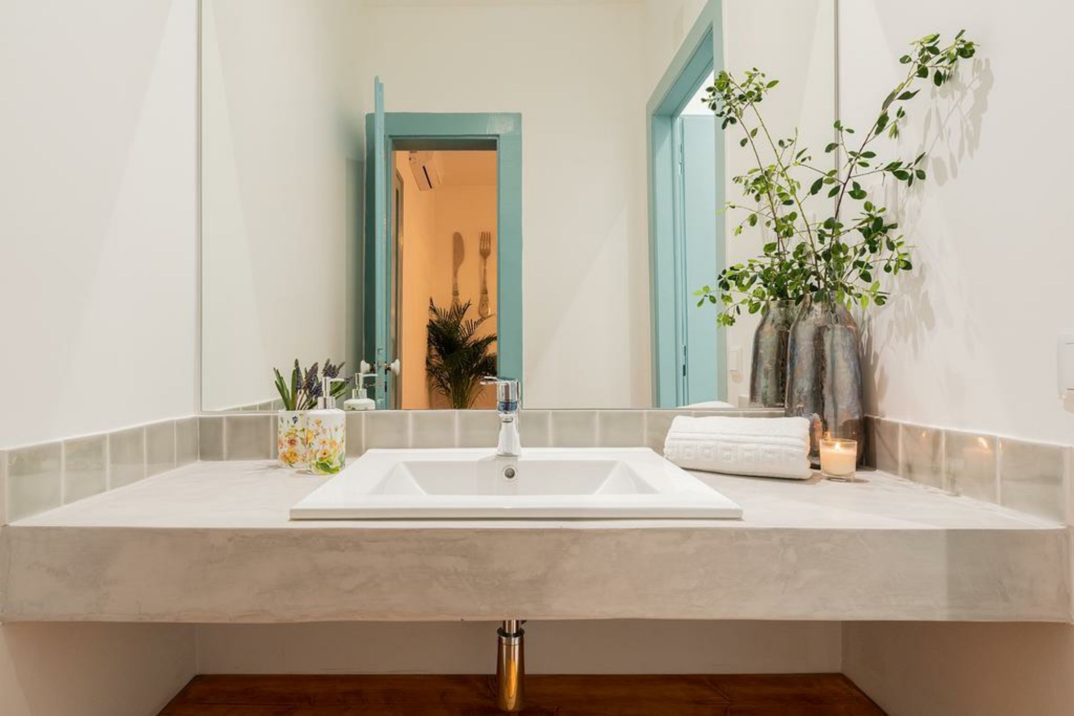 Blue & Bright Apartment in Baixa