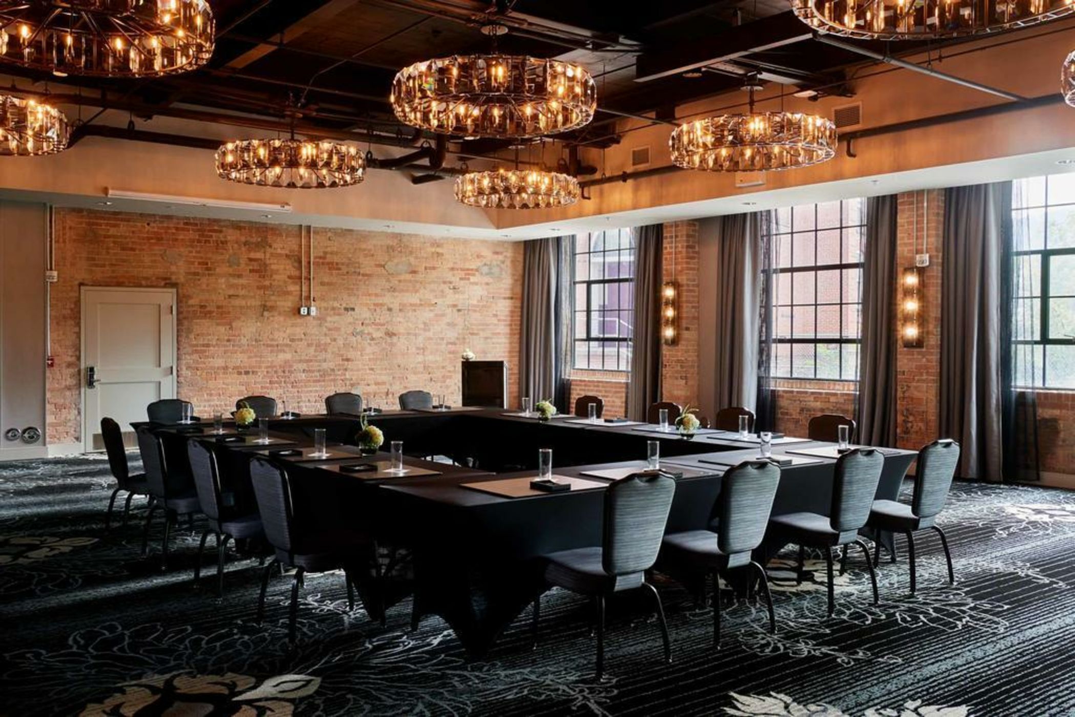 Foundry Hotel Asheville, Curio Collection By Hilton