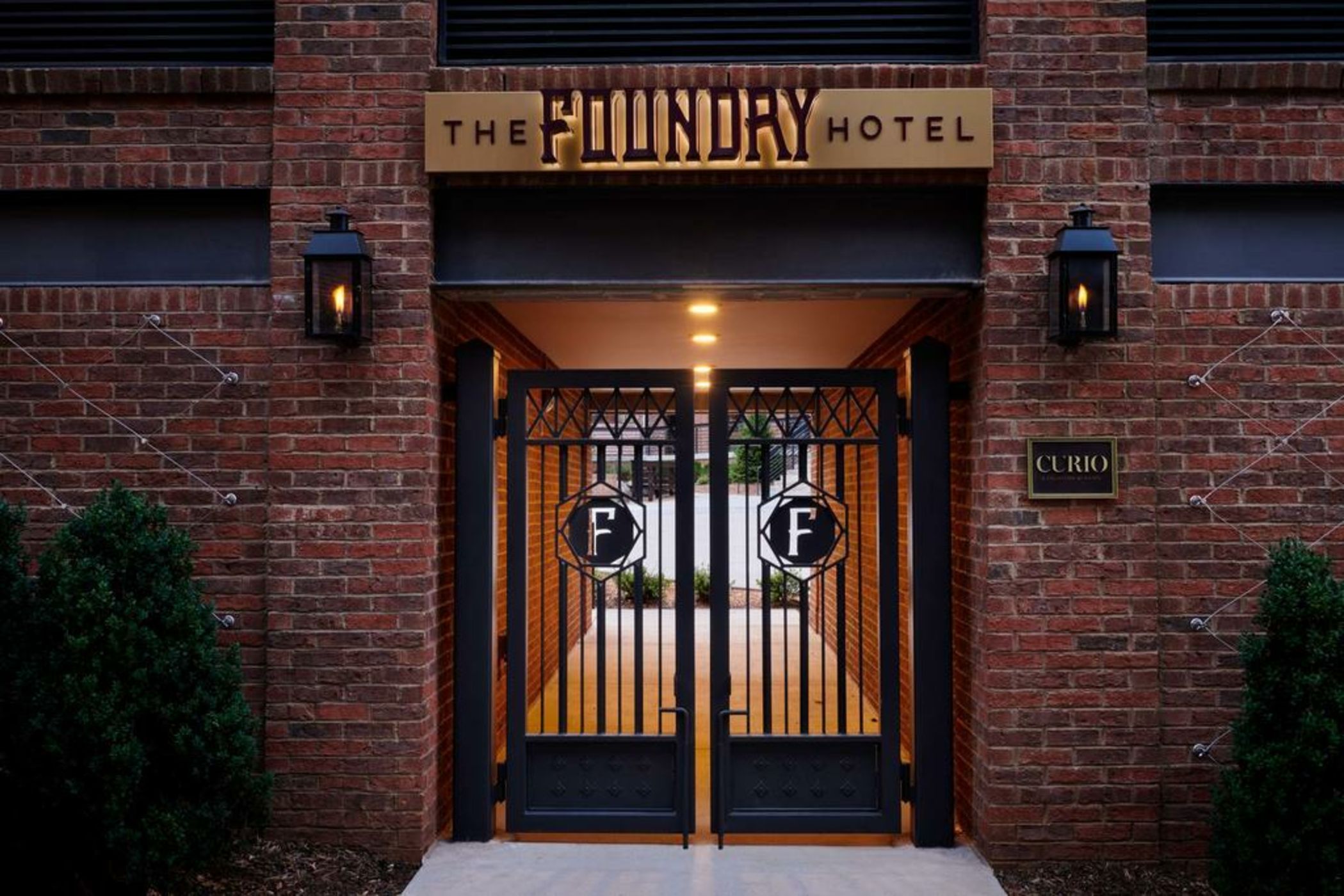 Foundry Hotel Asheville, Curio Collection By Hilton