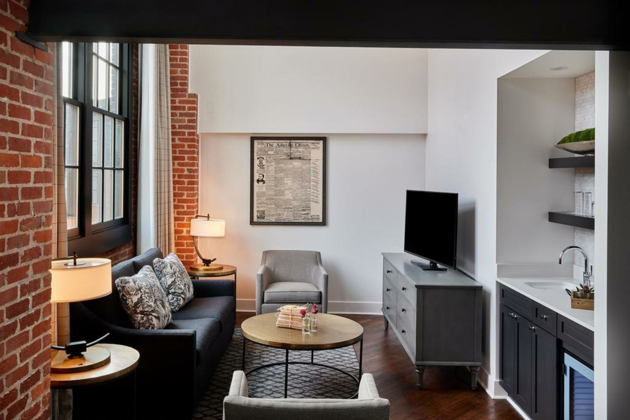 Foundry Hotel Asheville, Curio Collection By Hilton