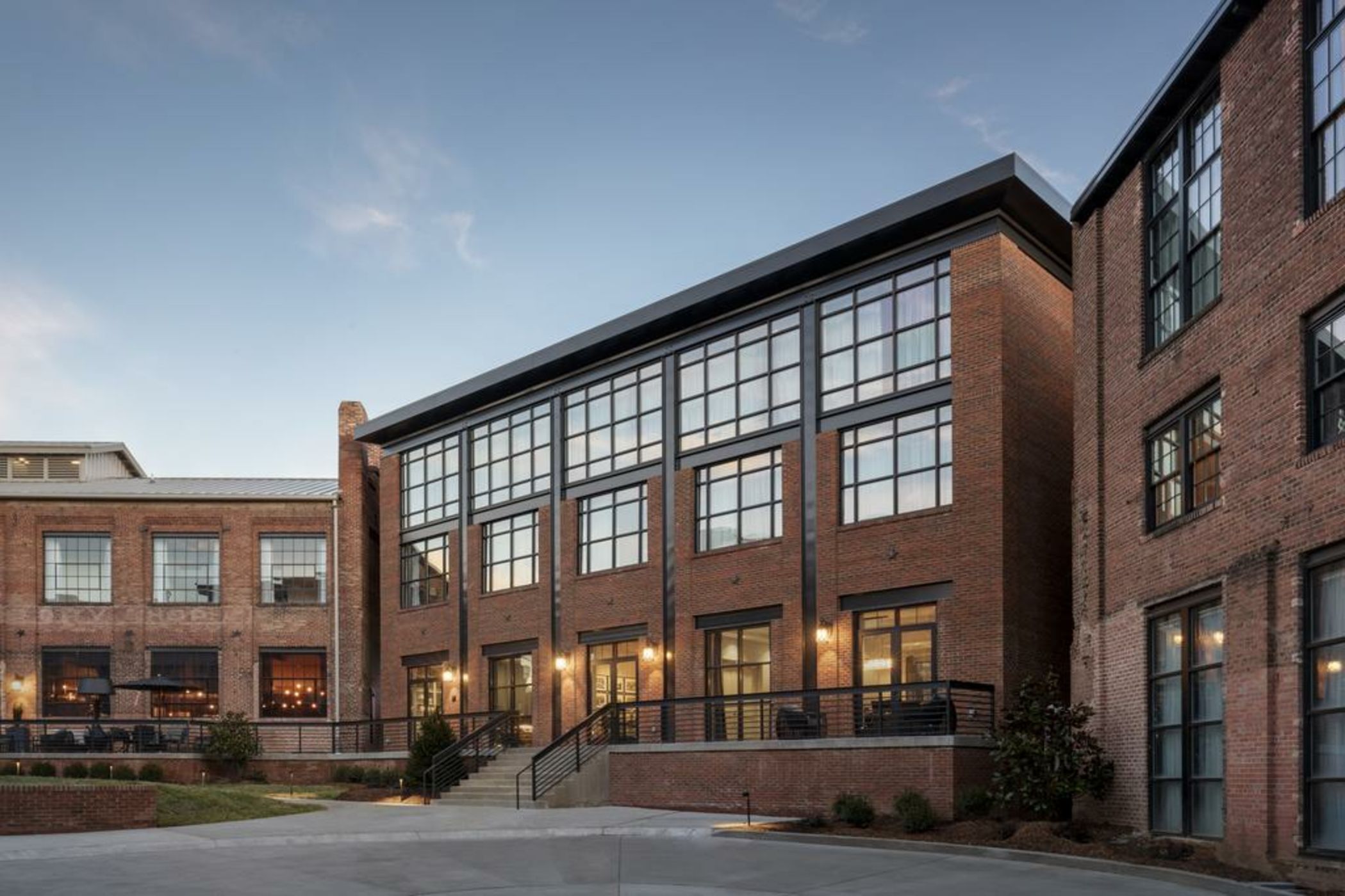 Foundry Hotel Asheville, Curio Collection By Hilton