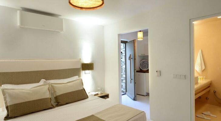 Amalgam Homes Paros