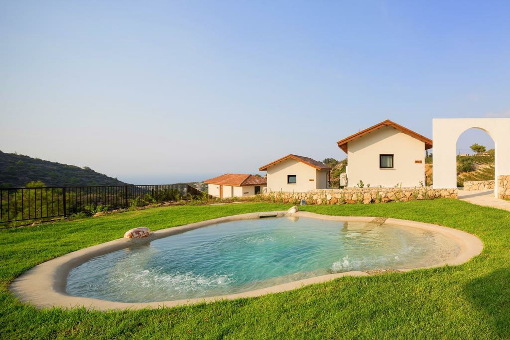 Gillham Luxury Boutique & Vineyard