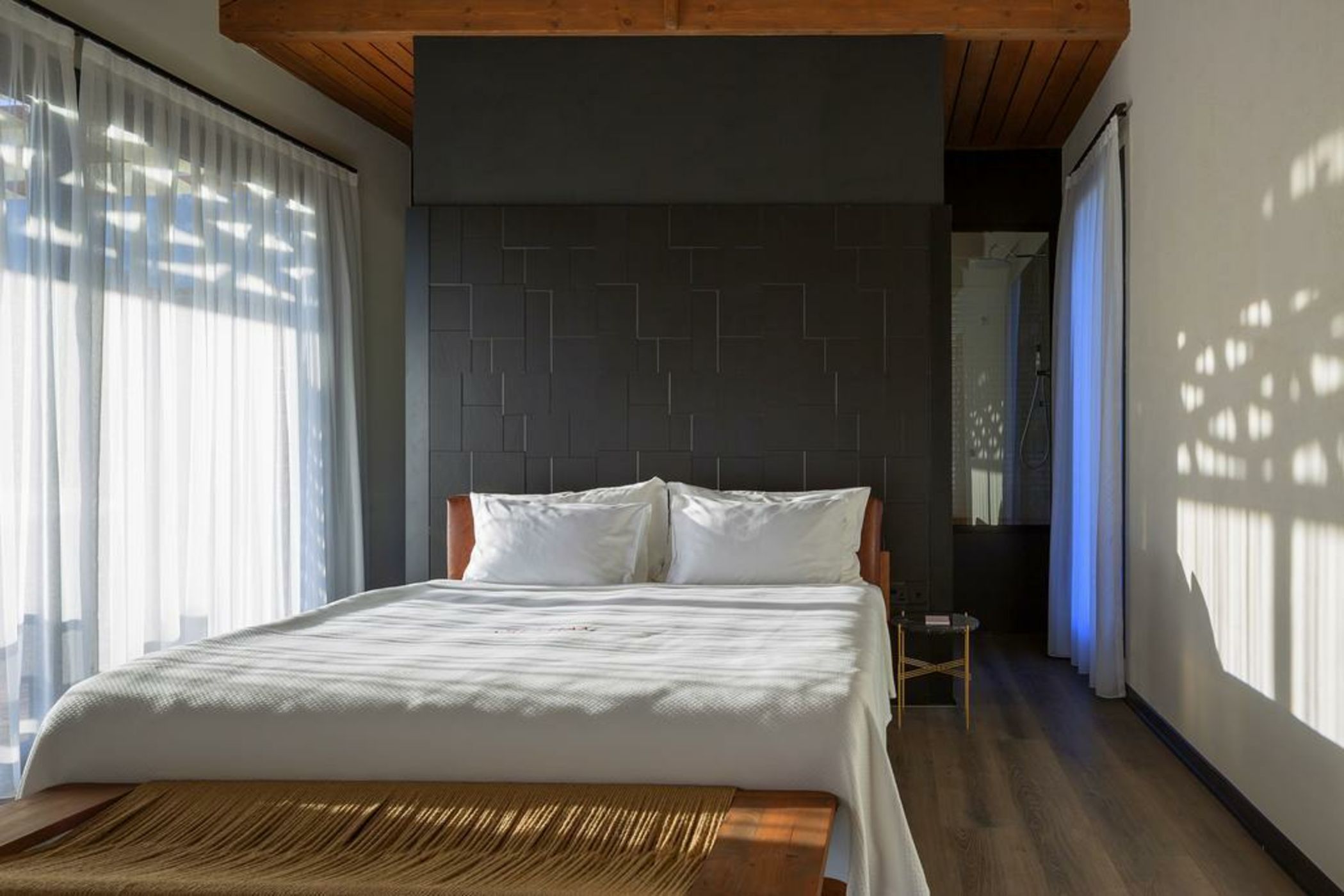 Gillham Luxury Boutique & Vineyard