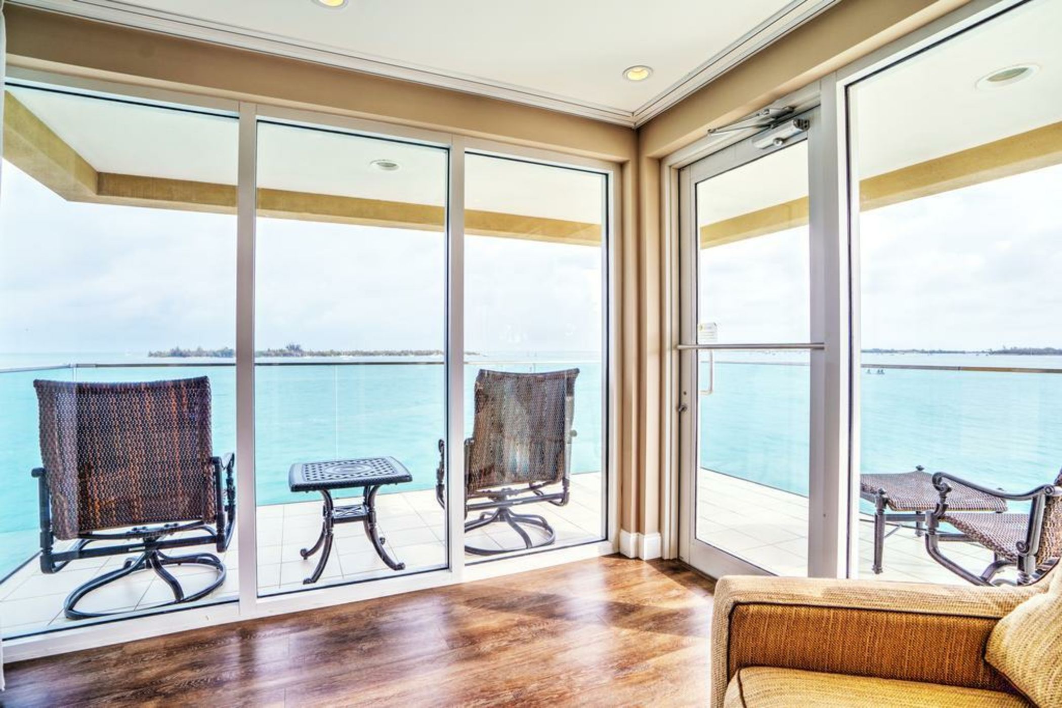 Pier House Resort & Spa