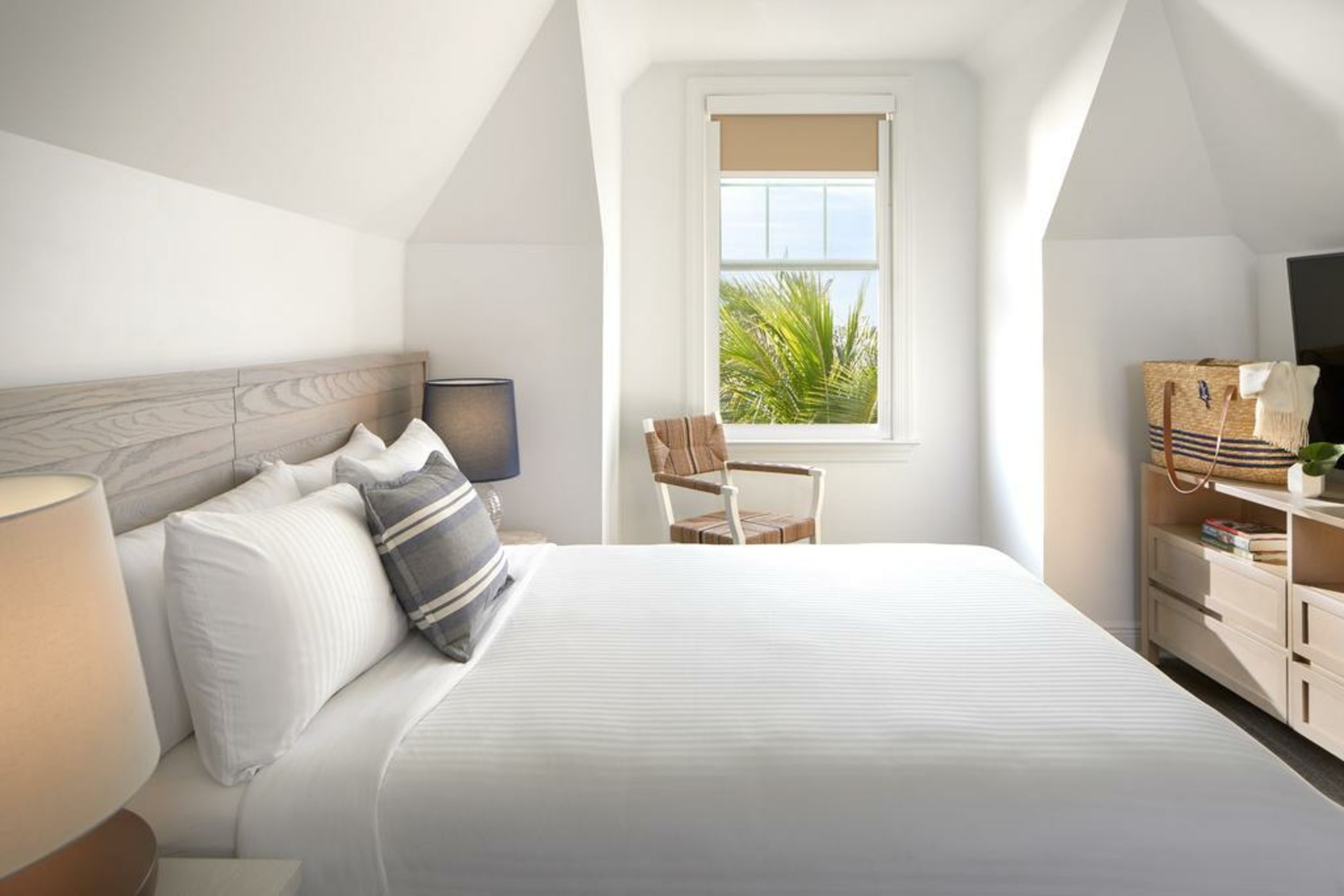 Parrot Key Hotel & Villas