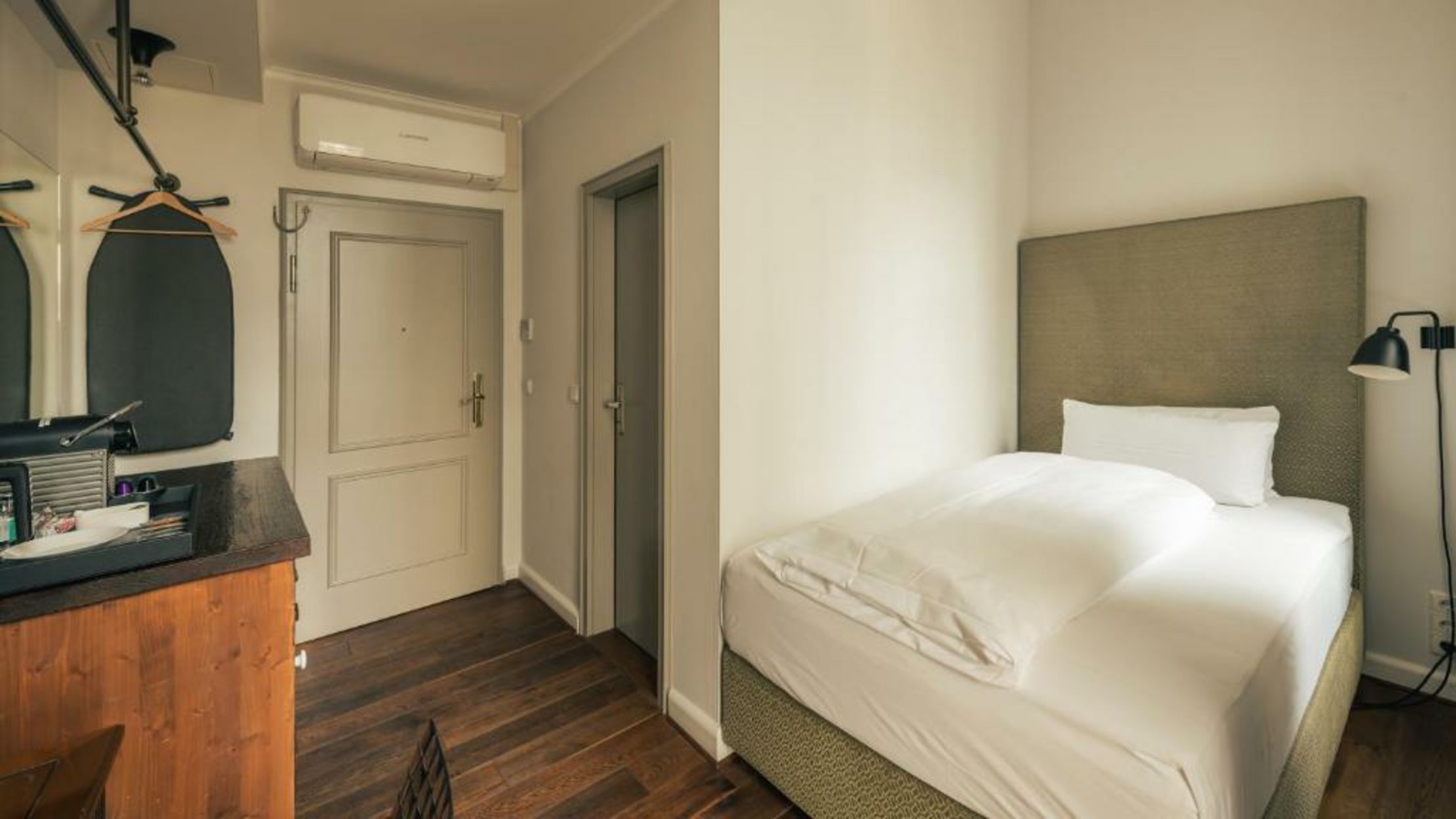 Digital check-in - THE DUDE by charly