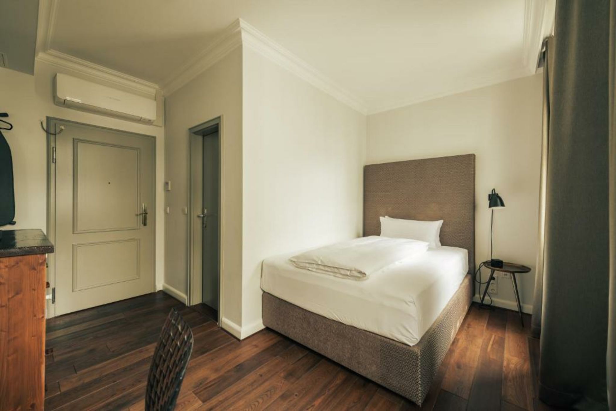 Digital check-in - THE DUDE by charly