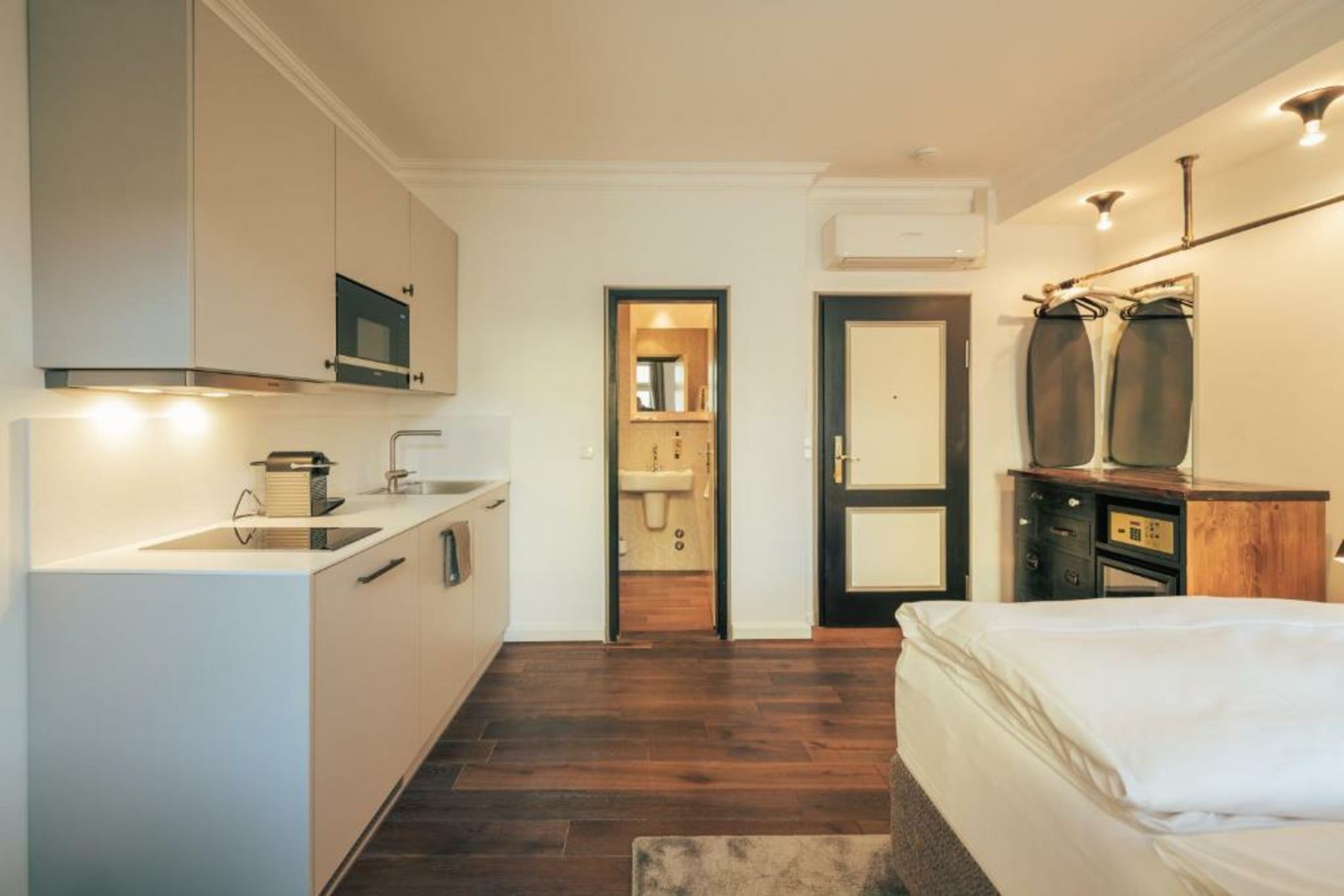 Digital check-in - THE DUDE by charly