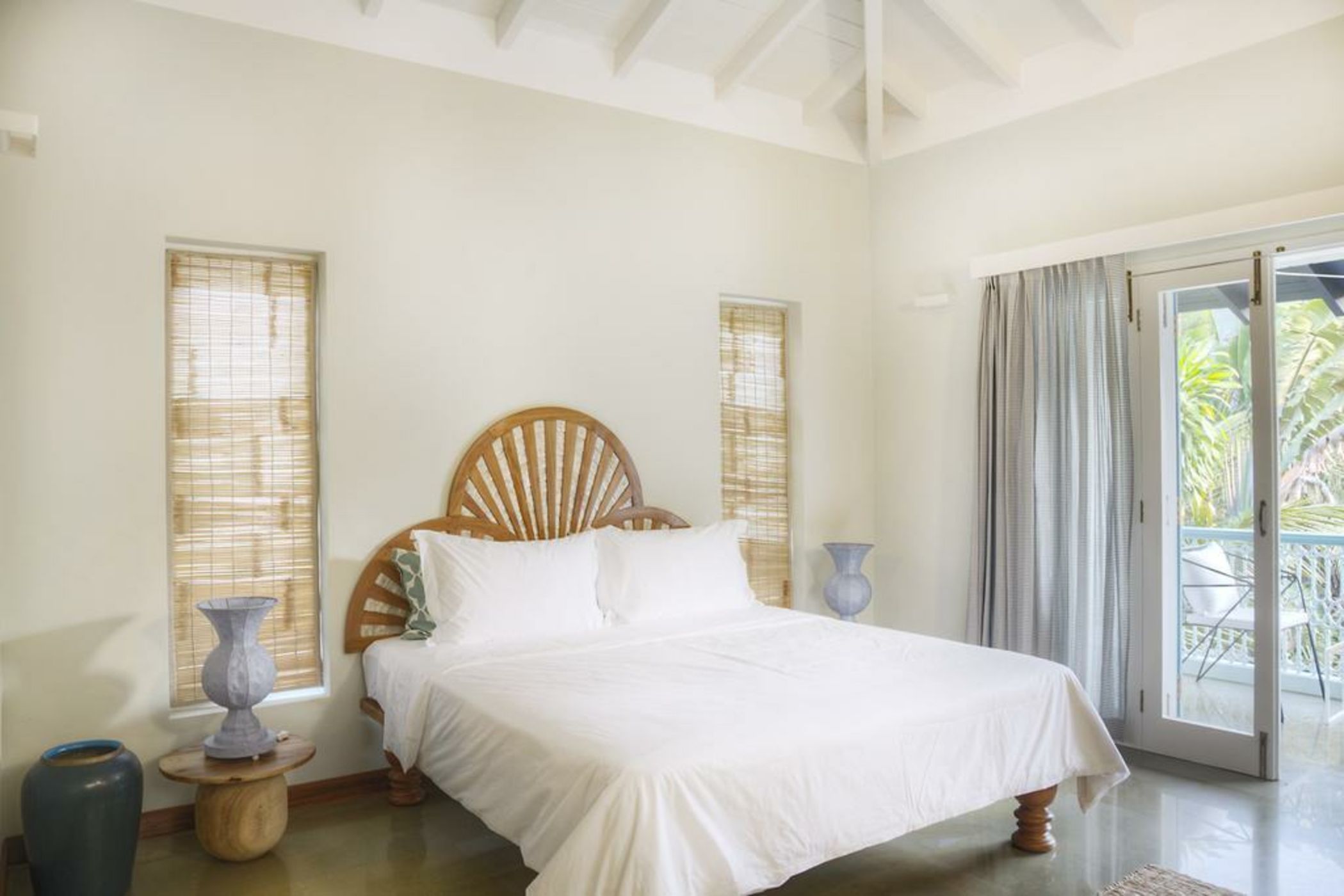 Assagao Bay by the Rose Nomad