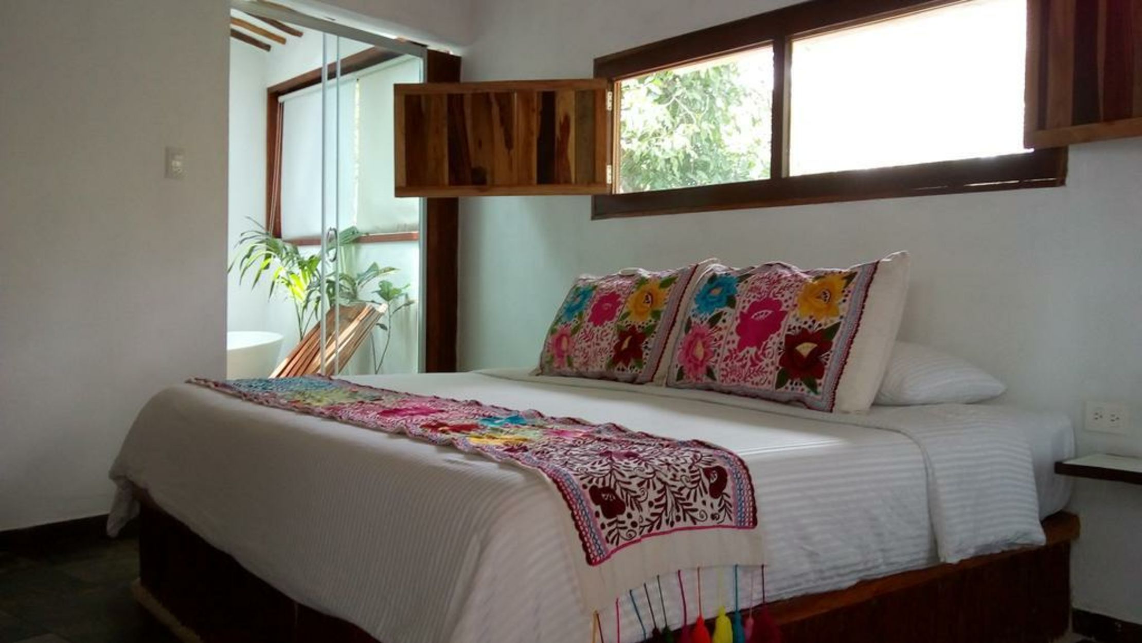 Hotel Zentik Project & Saline Cave