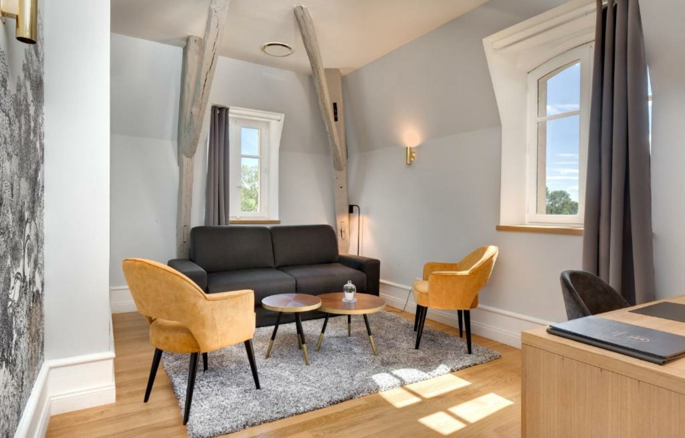 Alexandra Palace - La Maison Younan