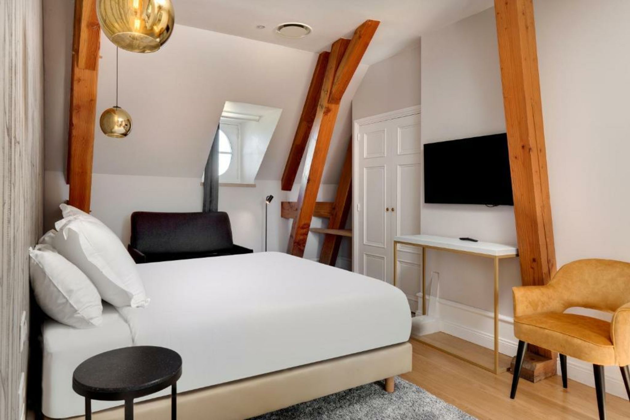 Alexandra Palace - La Maison Younan