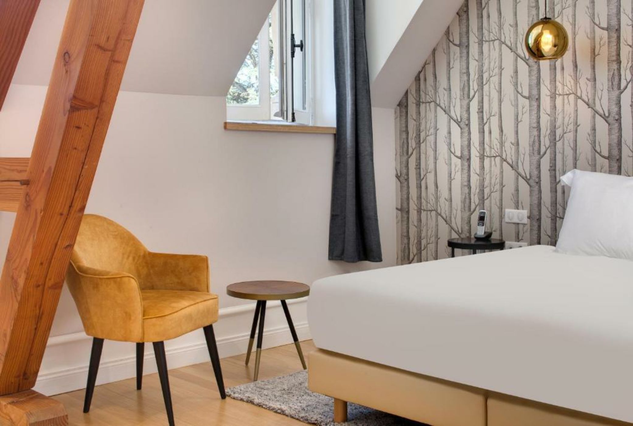 Alexandra Palace - La Maison Younan