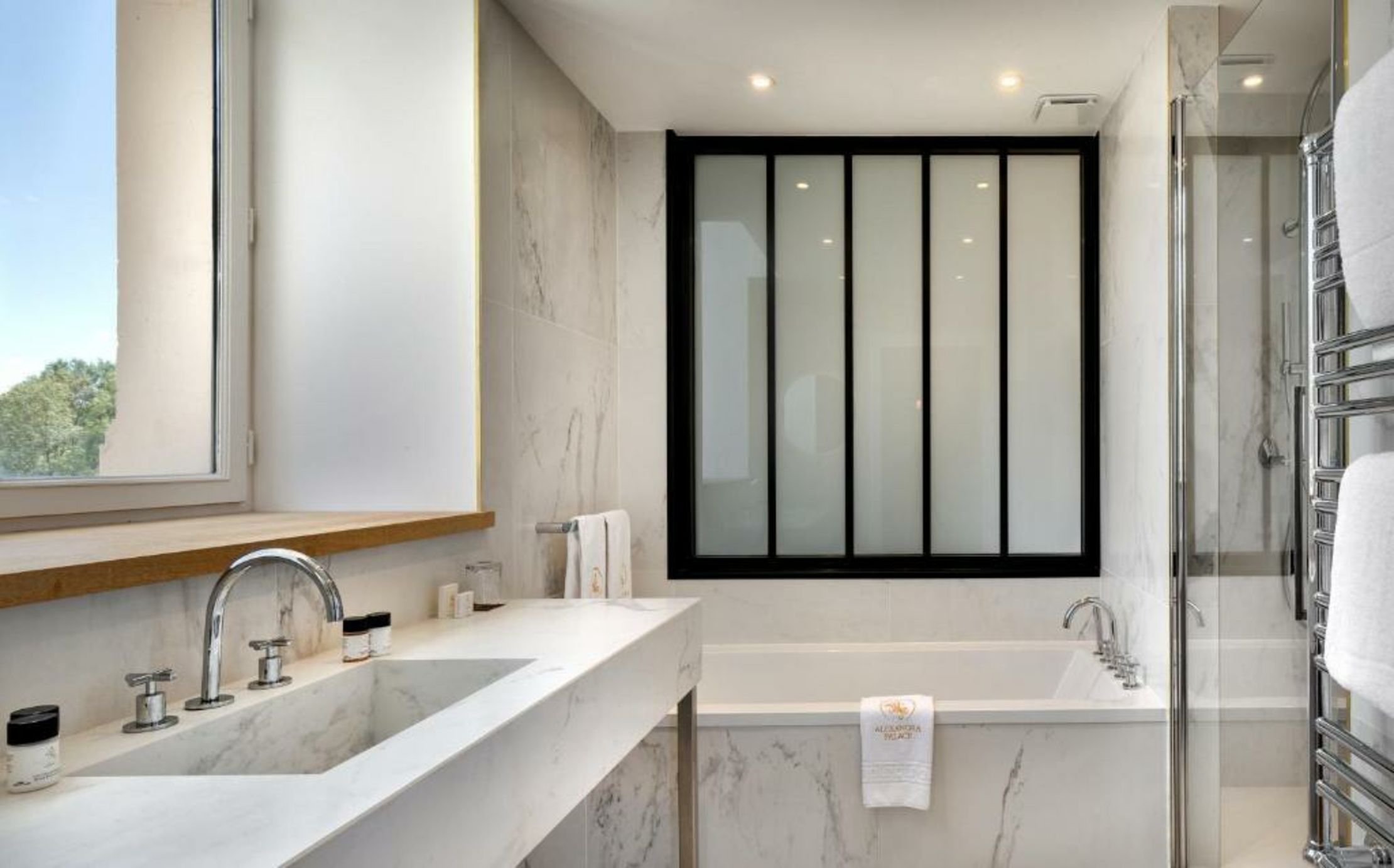 Alexandra Palace - La Maison Younan