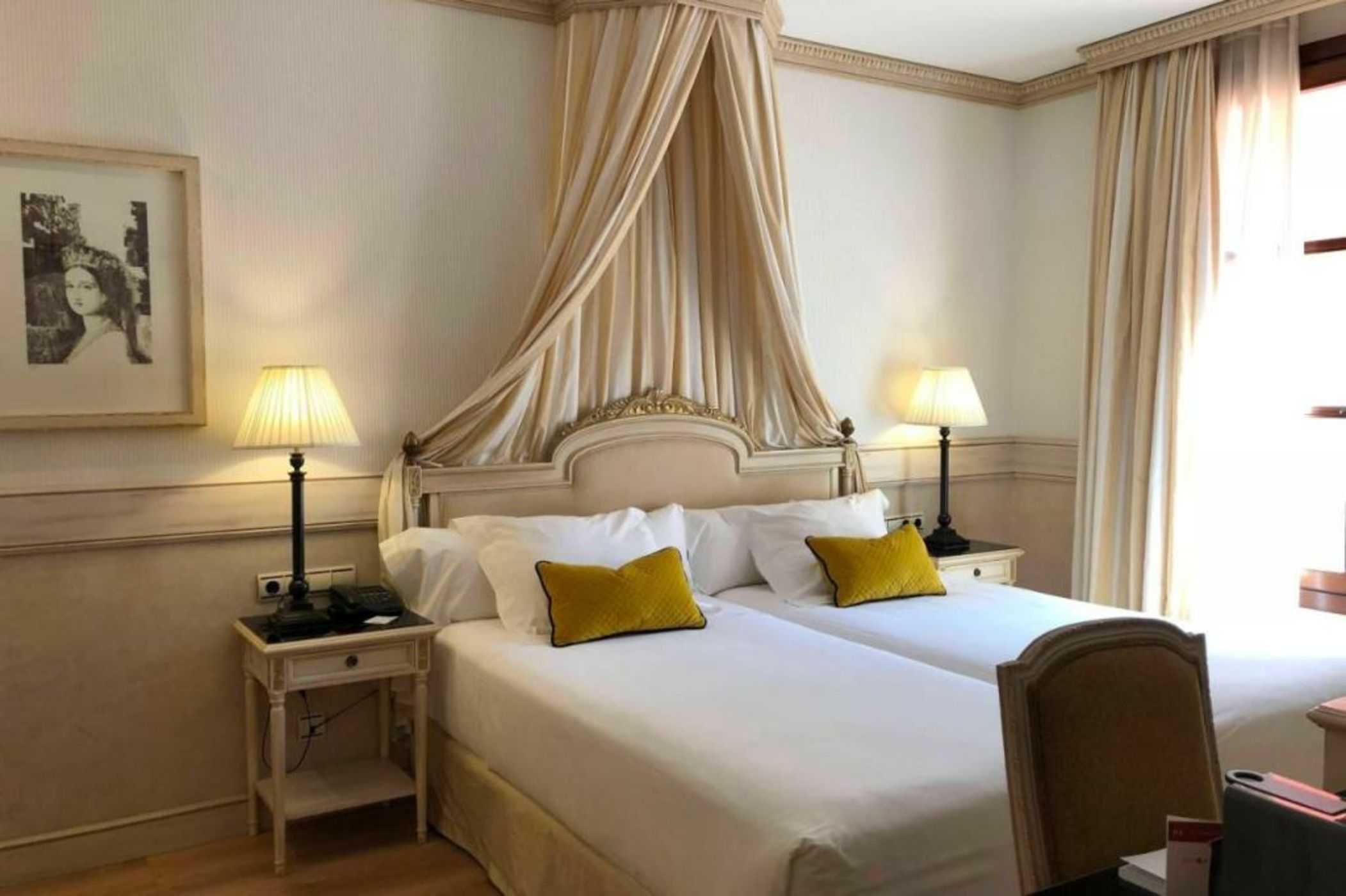 Eugenia de Montijo, Autograph Collection