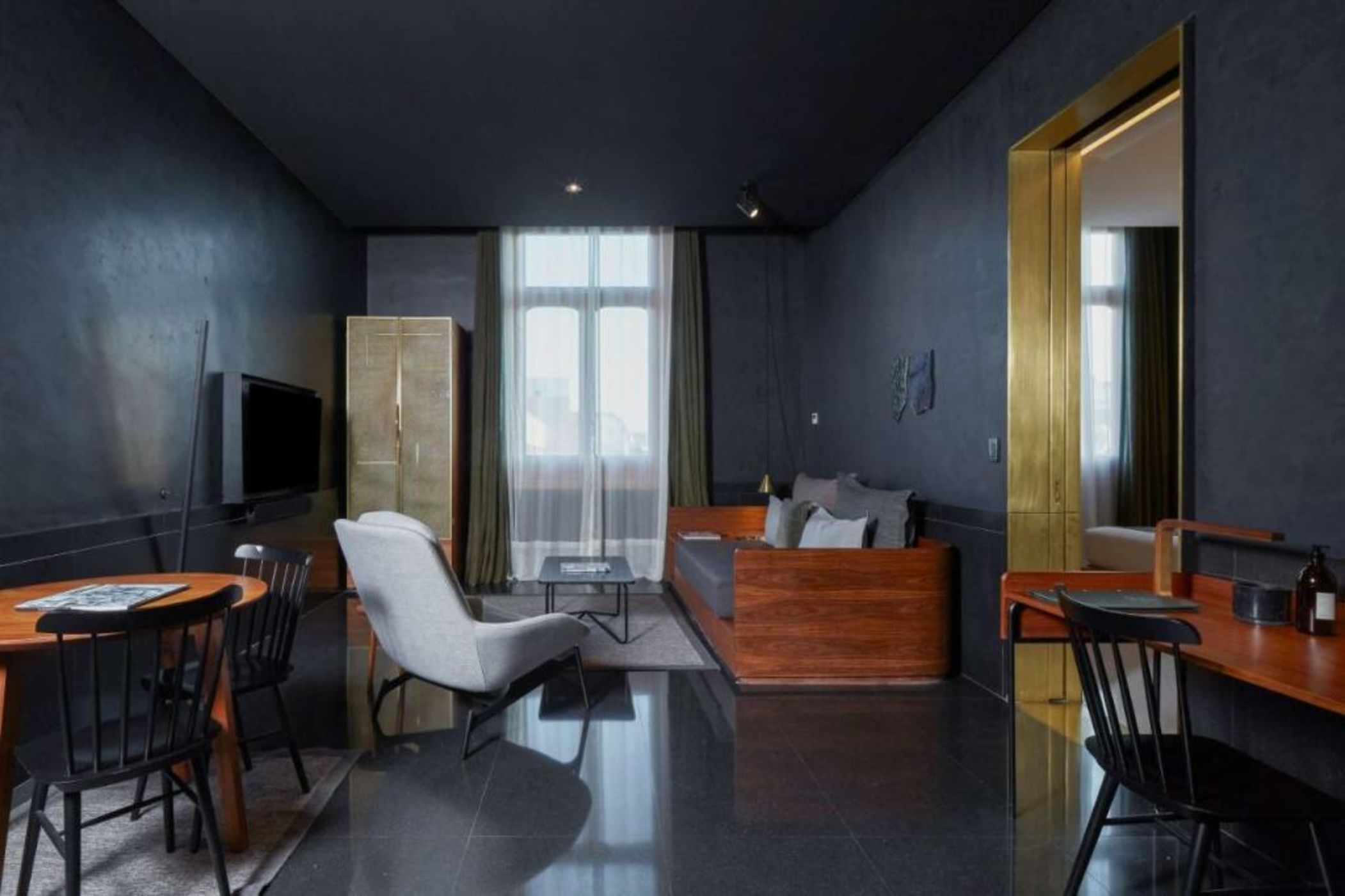 Umbral, Curio Collection By Hilton