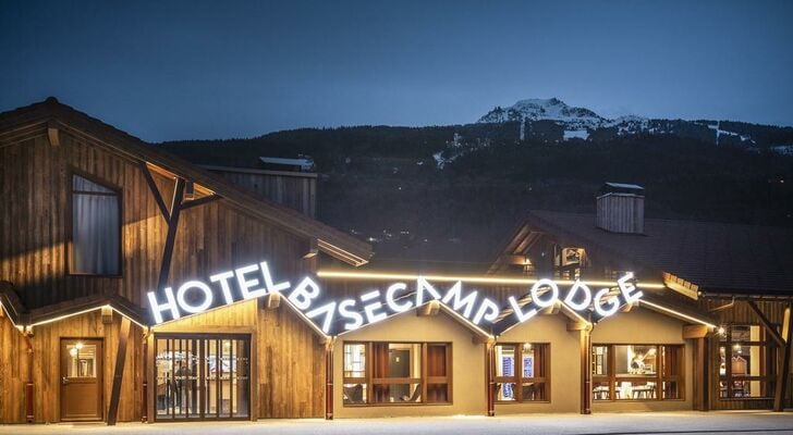 Base Camp Lodge Hotels