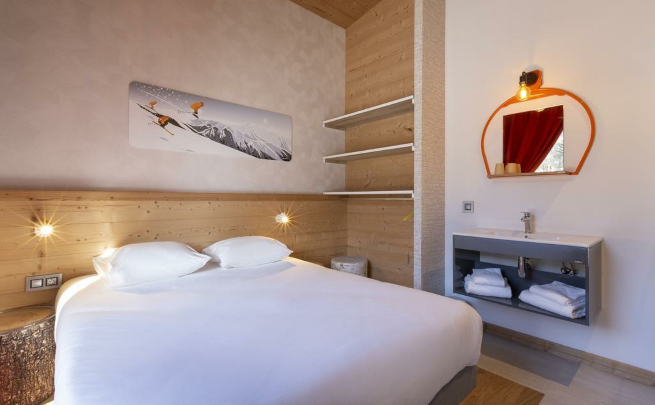 Base Camp Lodge Hotels