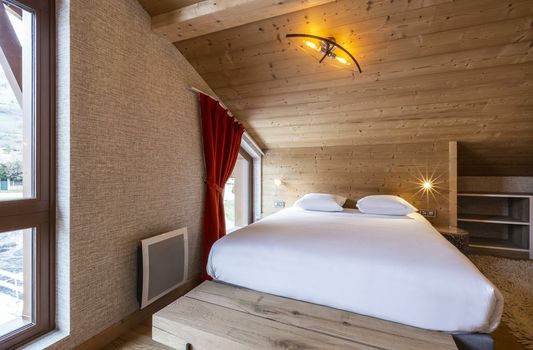 Base Camp Lodge Hotels
