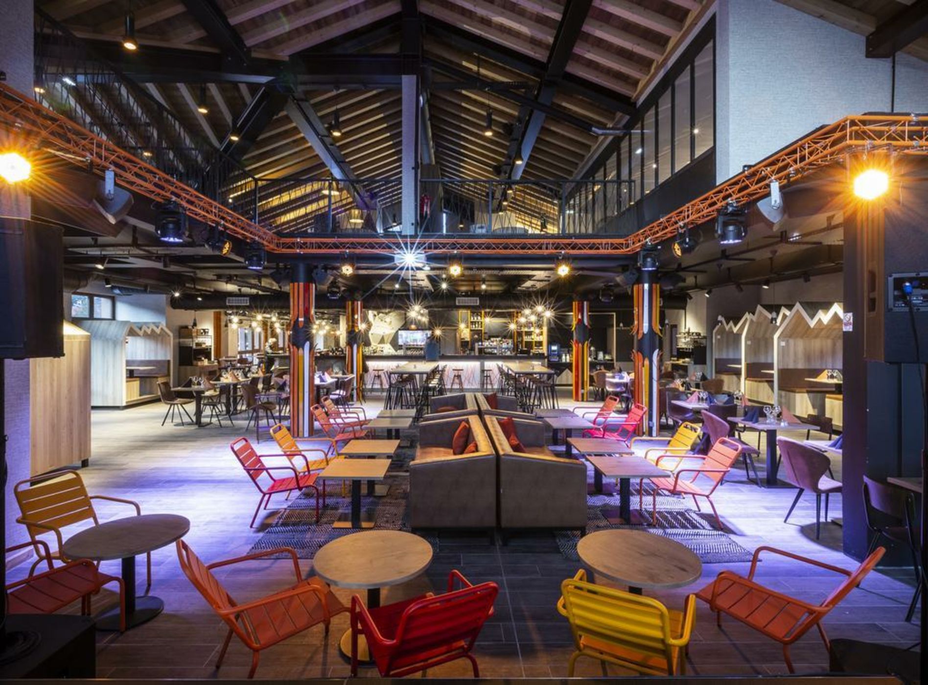 Base Camp Lodge Hotels