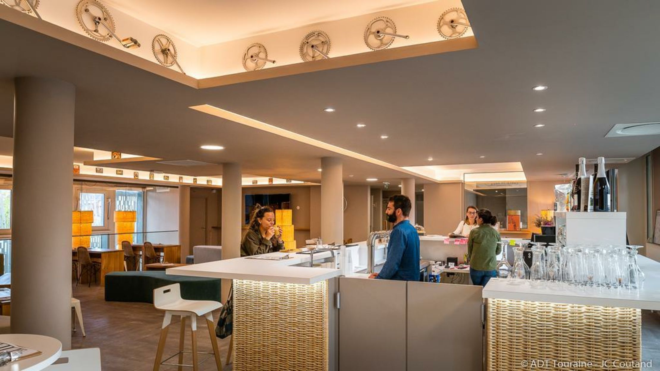 The People Hostel - Tours