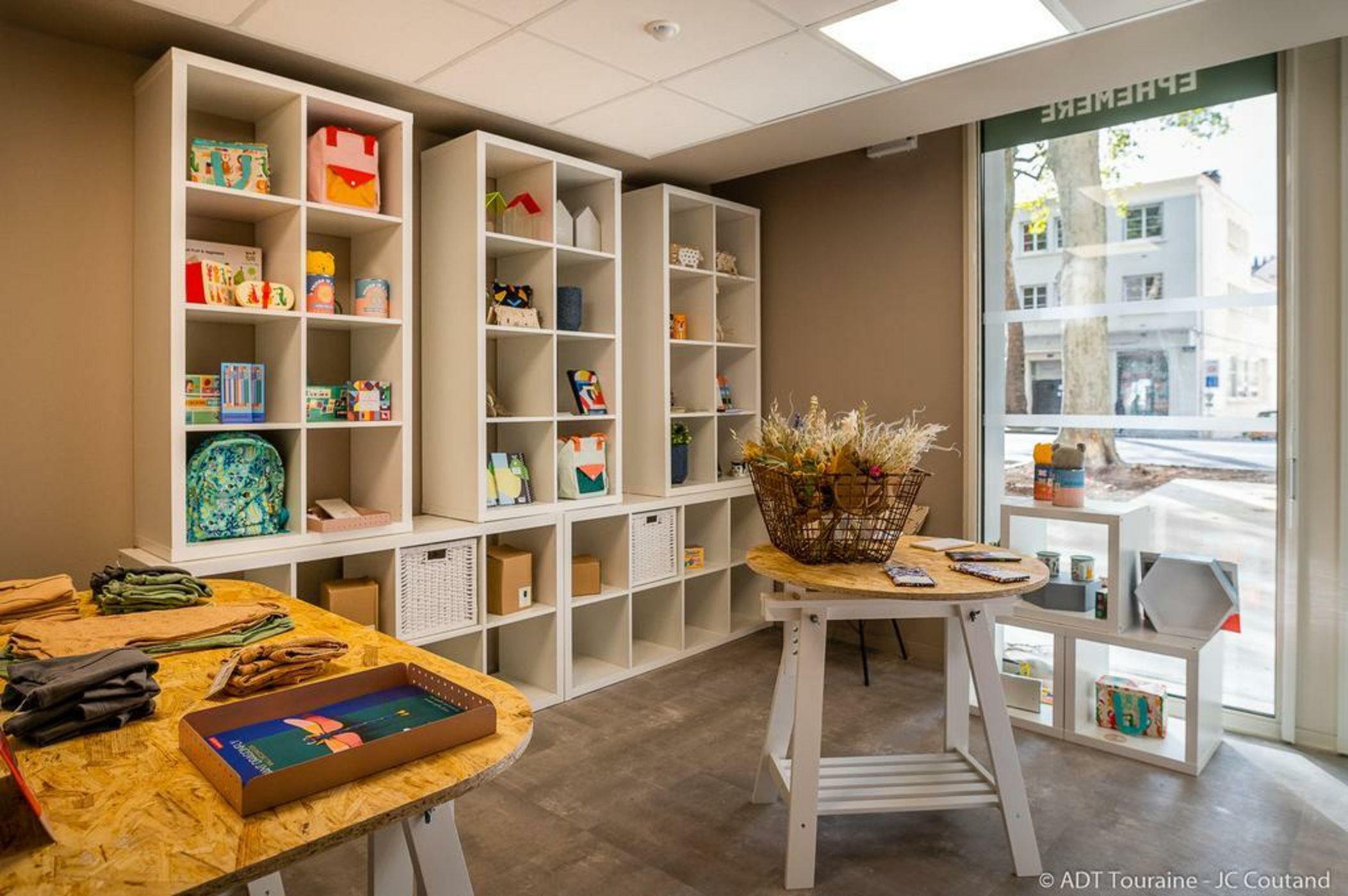 The People Hostel - Tours