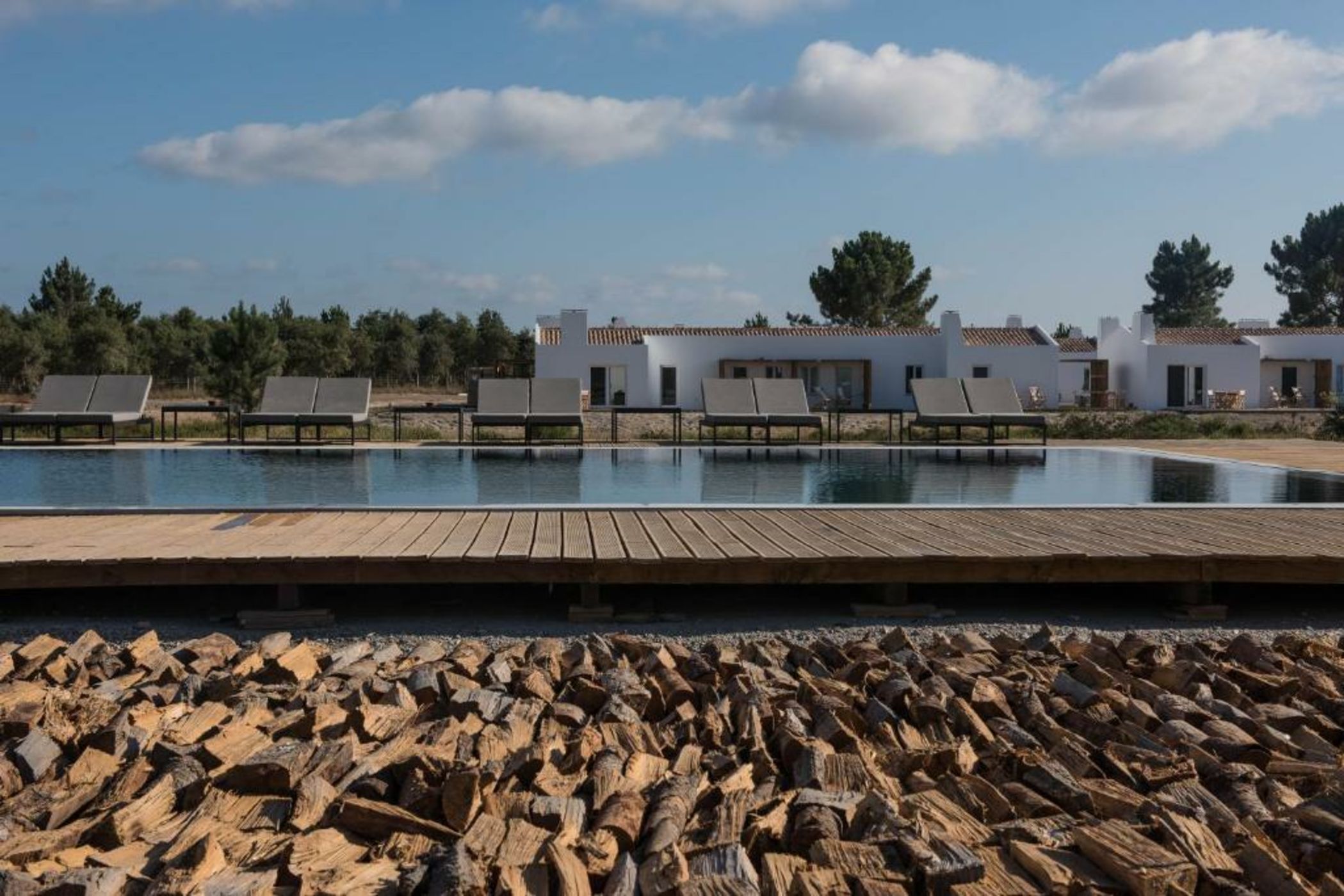 Craveiral Farmhouse by Belong Staying & Feeling