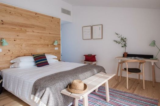 Craveiral Farmhouse by Belong Staying & Feeling