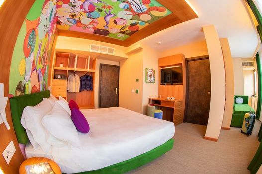 OMAMA Hotel